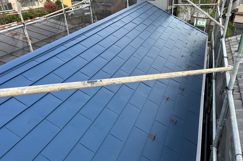 屋根のカバー工法工事